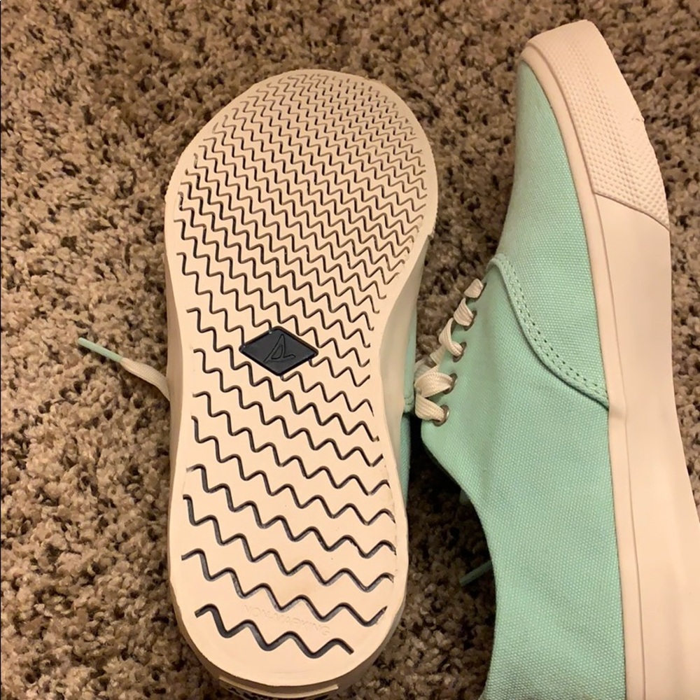 Sperry’s - Picture 3 of 4